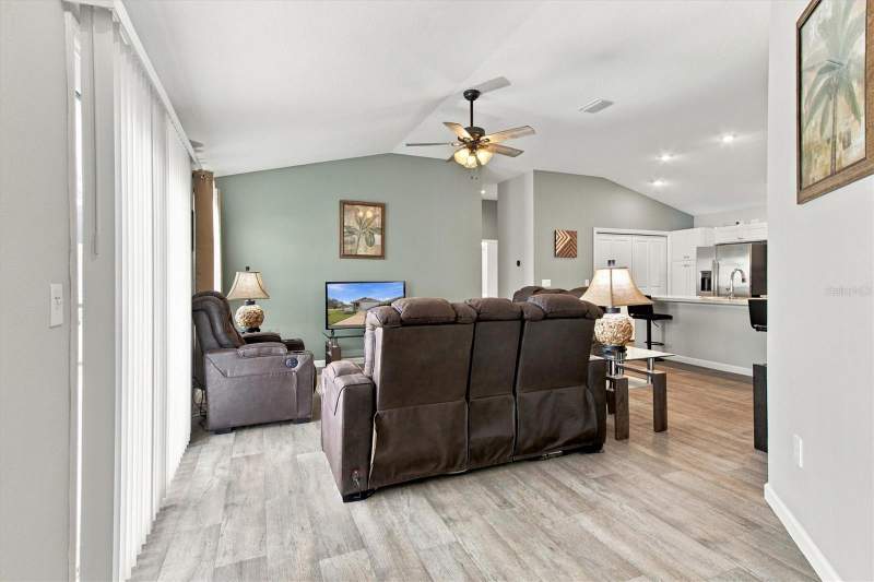 2 bedroom Single Family Residence at 4287 Fredda Terrace, The Villages, The Villages — photo 5