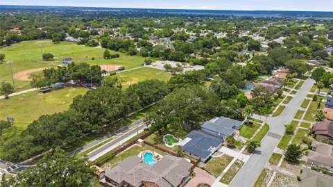 6785 Tamarind Circle, Orlando FL - photo 11 of 44