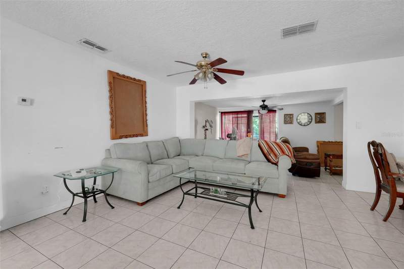 3 bedroom Single Family Residence at 2304 Colton Drive, Azalea Park Sec 33, Orlando — photo 5