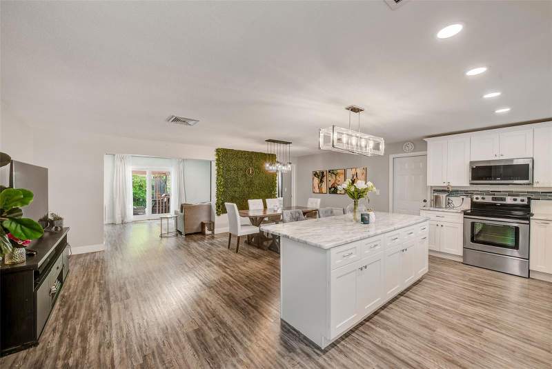 4 bedroom Single Family Residence at 11288 60th Avenue, Williamsdale Square 4th Add, Seminole — photo 3