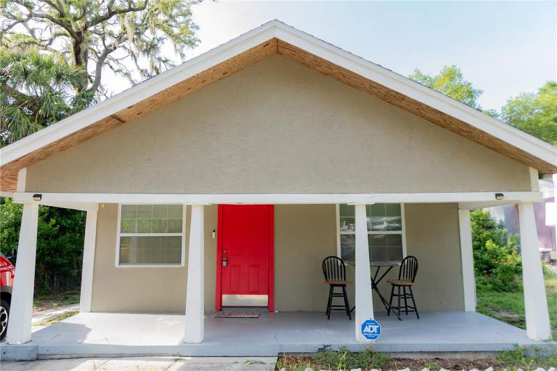 BarnhartHomes for Sale in Tampa, FL