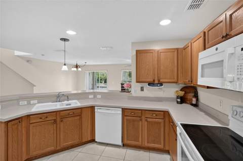2436 Hassonite Street, Kissimmee FL - photo 7 of 27