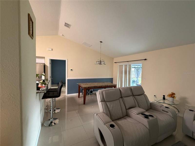 3 bedroom Single Family Residence at 14220 Spring Hill Drive, Spring Hill, Spring Hill — photo 4