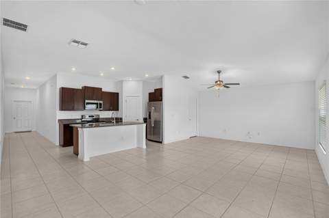 5487 Blue Azure Drive, Wimauma FL - photo 16 of 60