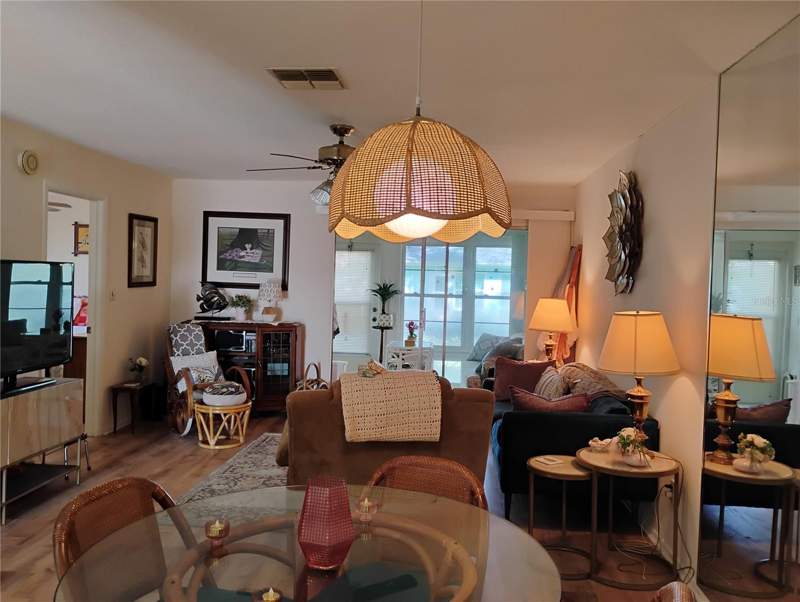 2 bedroom Villa at 2465 Northside Drive #1001, Woodland Villas Condo 1, Clearwater — photo 5