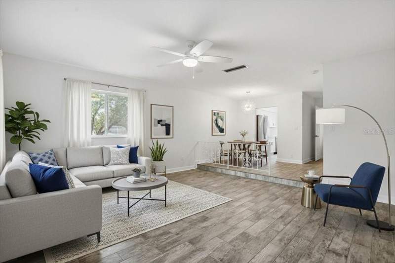 2 bedroom Condominium at 6927 Place De La Paix #6927, Les Chateaux Condo, St Petersburg — photo 2