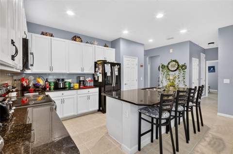 2349 Jernigan Loop, Kissimmee FL - photo 13 of 37