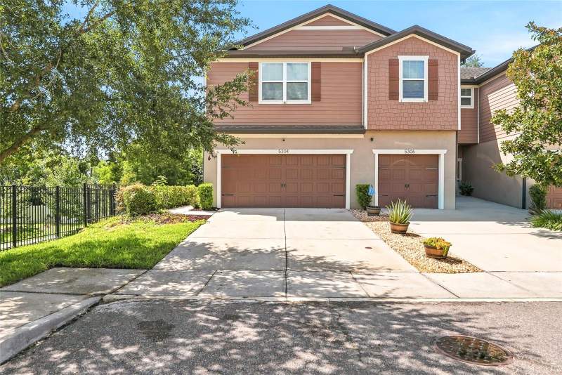5304 SYLVESTER LOOP home for sale in Rego Palms