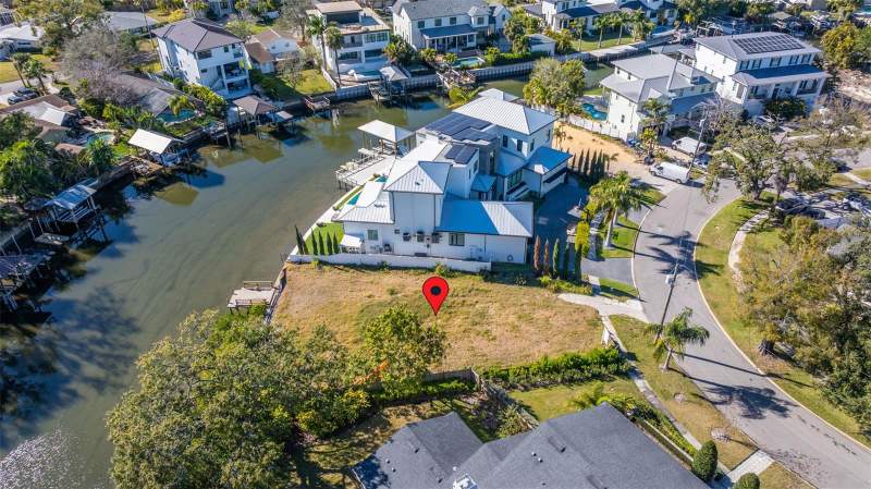 4 bedroom Single Family Residence at 678 Geneva Place, Davis Islands Pb10 Pg52 To 57, Tampa — photo 5
