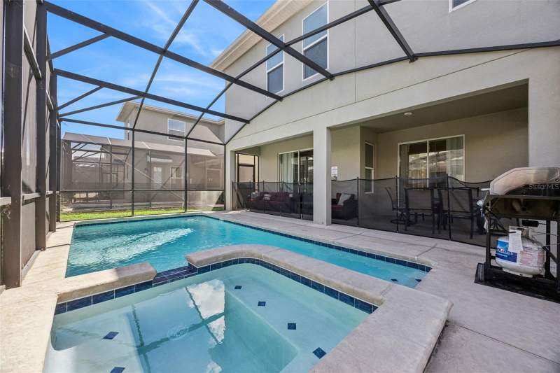 6 bedroom Single Family Residence at 2736 Bookmark Drive, Cove At Storey Lake II, Kissimmee — photo 2