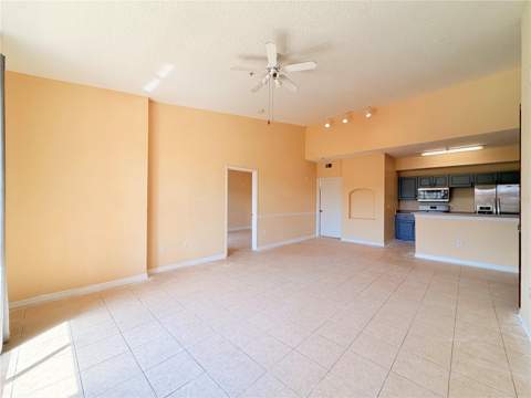 5500 Metrowest Boulevard #14-308, Orlando FL - photo 9 of 14
