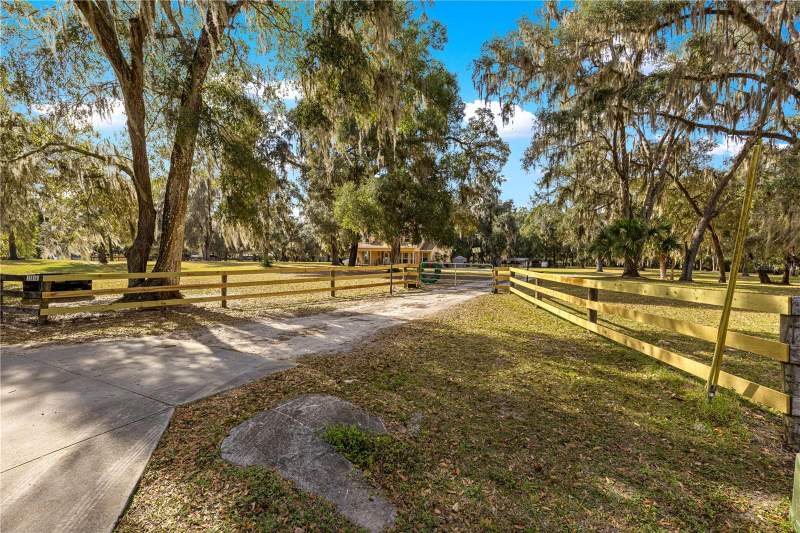 3 bedroom Single Family Residence at 13850 NE 47th Avenue, Meadowbrook Ranches, Anthony — photo 5