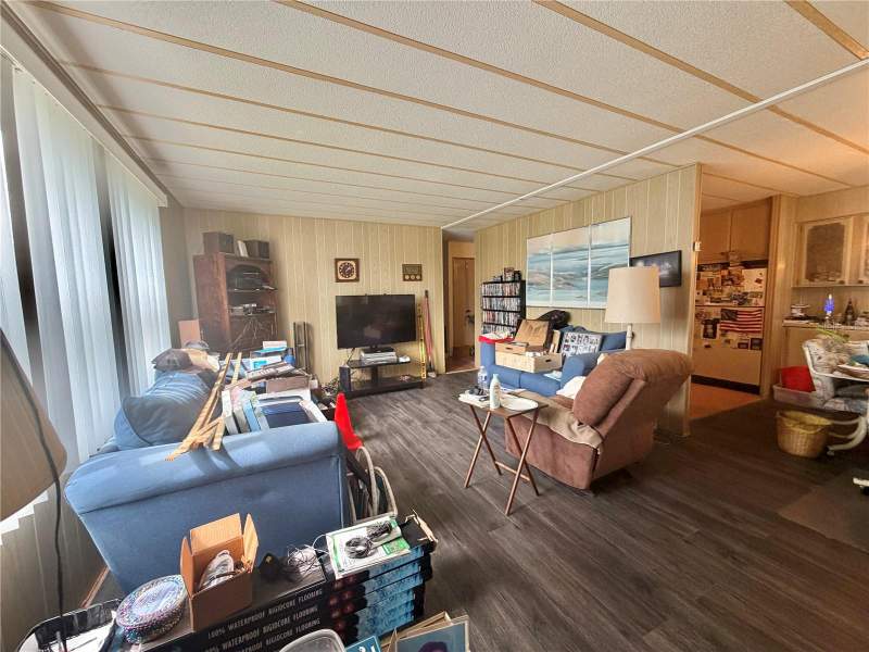 2 bedroom Mobile Home at 355 Hawthorne Boulevard, Hawthorne At Leesburg A Coop, Leesburg — photo 2
