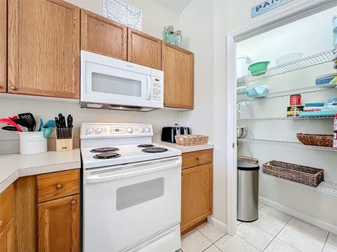8104 Princess Palm Lane, Kissimmee FL - photo 13 of 71