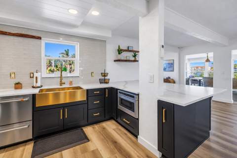12016 Lagoon Ln, Treasure Island FL - photo 24 of 49