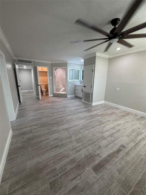 8715 Driftwood Drive, Tampa FL - photo 13 of 41