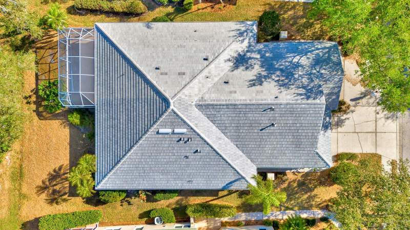 2 bedroom Villa at 5035 Lakescene Place, Avalon At The Villages Of Palm-Aire 1, Sarasota — photo 2