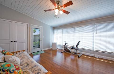 407 Dolphin Drive, Oldsmar FL - photo 14 of 34