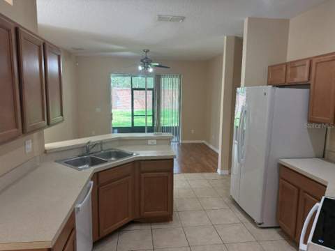 1102 Magnolia Blossom Court, Apopka FL - photo 13 of 18