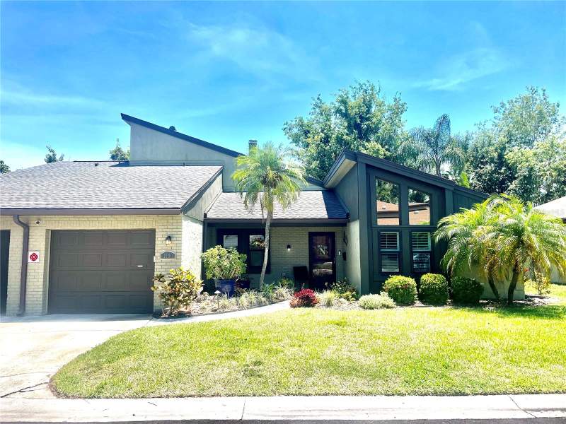 Raintree Village Condo