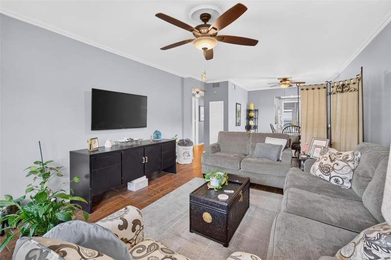 2 bedroom Condominium at 1900 58th Avenue #14, Town Apts Condo, St Petersburg — photo 3