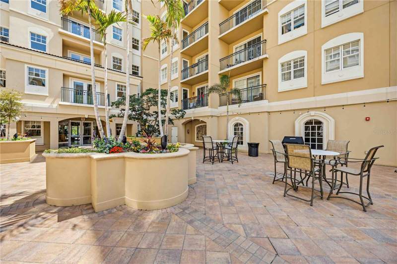 2 bedroom Condominium at 1064 N Tamiami Trail #1406, Broadway Promenade, Sarasota — photo 3