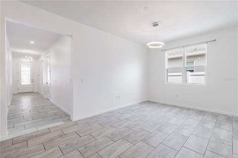 5229 Meadow Song Drive, Okahumpka FL - photo 12 of 65