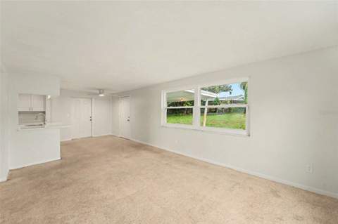 3536 Kimberly Oaks Drive, Holiday FL - photo 7 of 31
