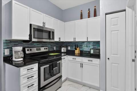 10844 Dragonwood Drive, Tampa FL - photo 8 of 26