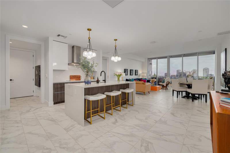 2 bedroom Condominium at 777 3rd Avenue #1104, Reflection St Pete, St Petersburg — photo 5