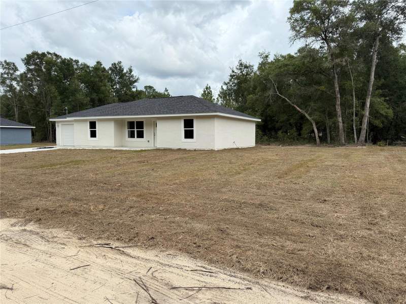 3 bedroom Single Family Residence at 1323 NW 52nd Court, Ocala Ridge Unit 10, Ocala — photo 2