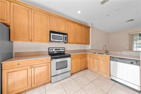 2975 White Cedar Cir, Kissimmee FL - photo 15 of 56