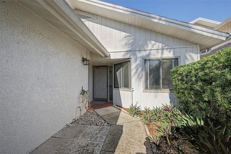 2 bedroom Villa at 492 Lakeview Drive #40, Townhomes Of Westlake, Palm Harbor — photo 5