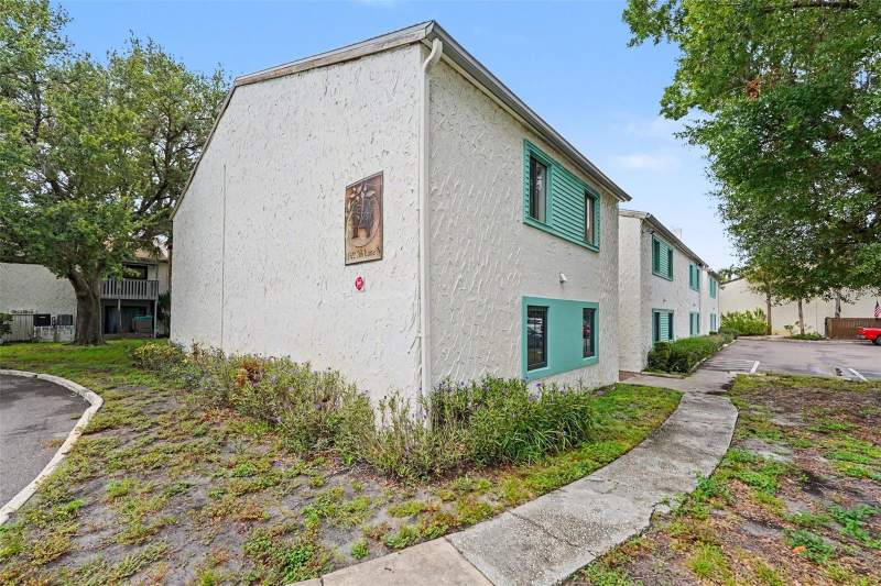 2 bedroom Condominium at 11502 7th Lane #1401, Peppertree Village Condo, St Petersburg — photo 3