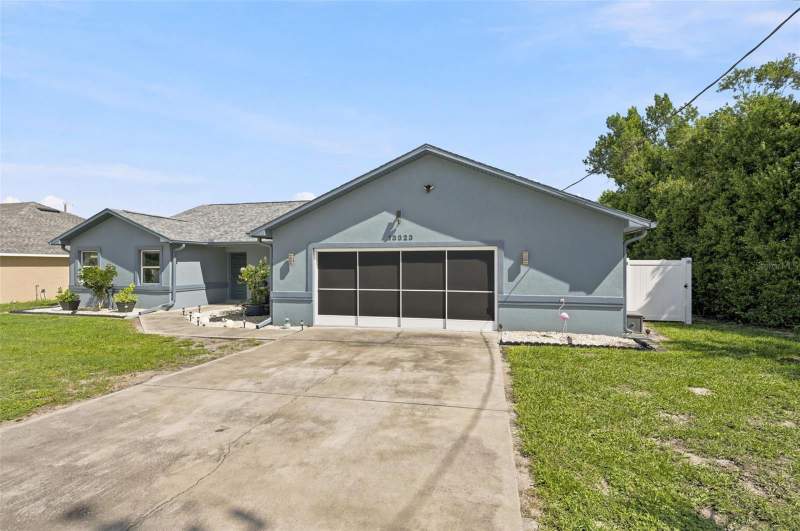 3 bedroom Single Family Residence at 13323 Steves Court, Spring Hill, Spring Hill — photo 4