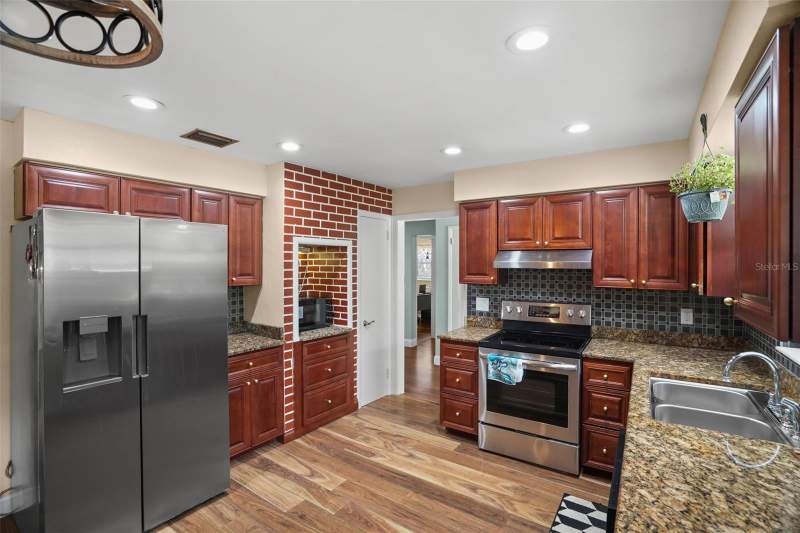3 bedroom Single Family Residence at 1564 Santa Monica Drive, Hillside Park Sub, Dunedin — photo 4