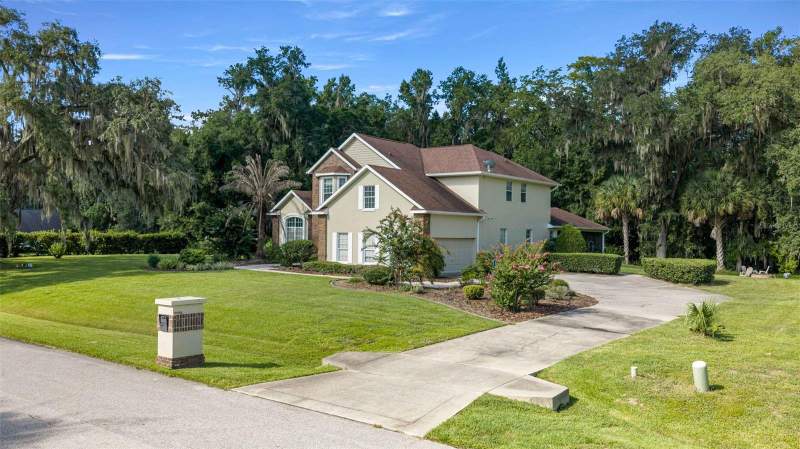 5 bedroom Single Family Residence at 6460 SW 12th Court, Summit 03, Ocala — photo 3