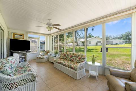 10520 Springwood Drive, Port Richey FL - photo 20 of 38