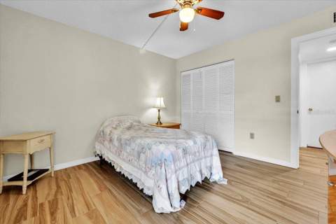 5209 Wedgewood Lane #17, Sarasota FL - photo 24 of 39