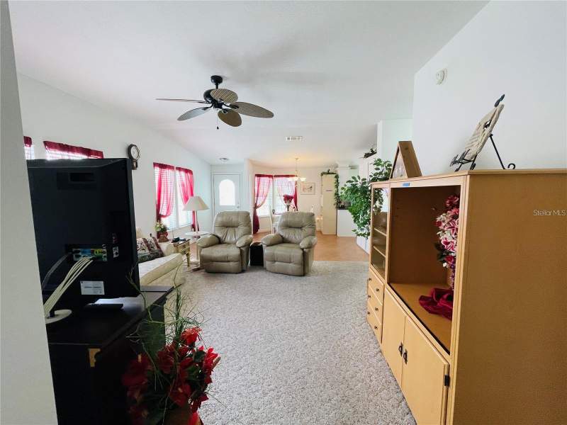 3 bedroom Manufactured Home at 634 Leisure, Country Club Estates, Venice — photo 3