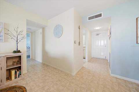 5108 Brittany Drive #607, St Petersburg FL - photo 10 of 46