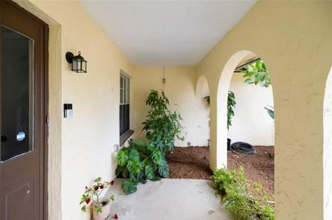 3905 Sandpointe Drive, Bradenton FL - photo 8 of 49