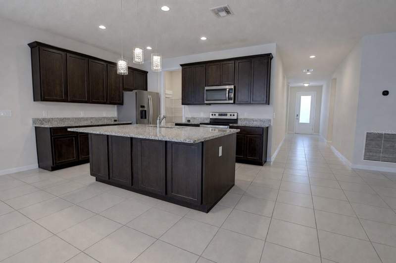 3 bedroom Single Family Residence at 3552 Stonebriar Lane, Riverside Oaks Ph 2, Sanford — photo 2