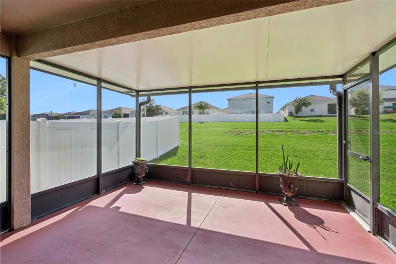 3 bedroom Single Family Residence at 324 Red Kite Drive, Eagle Pointe Phase I, Groveland — photo 3