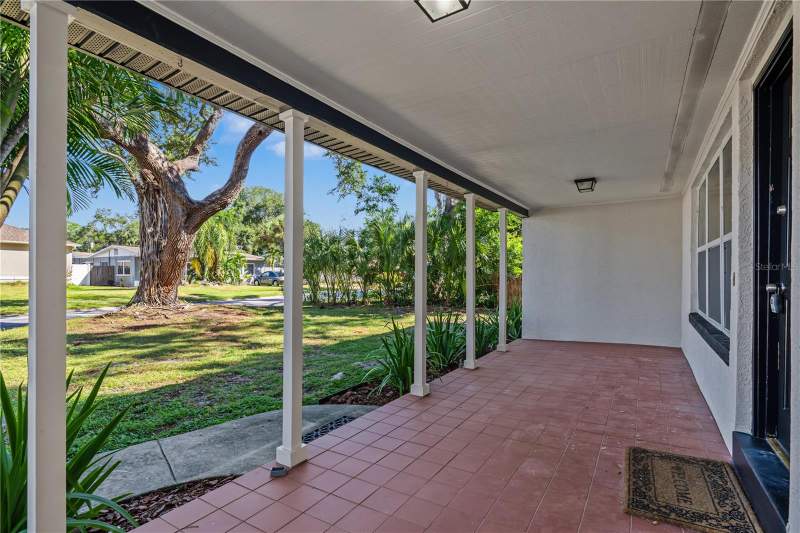 2 bedroom Single Family Residence at 8338 41st Avenue, Parque Narvaez, St Petersburg — photo 4