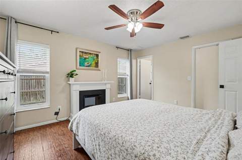 8064 Fawnridge Circle, Tampa FL - photo 16 of 32