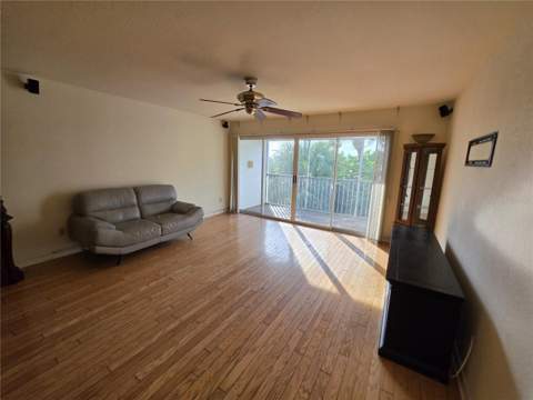 9870 Indian Key Trail #64, Seminole FL - photo 14 of 35