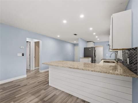 7113 Bright Creek Drive #100, Sarasota FL - photo 16 of 44