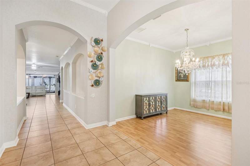 4 bedroom Single Family Residence at 1901 Heartland Circle, Oaks At Valrico Ph 2, Valrico — photo 4