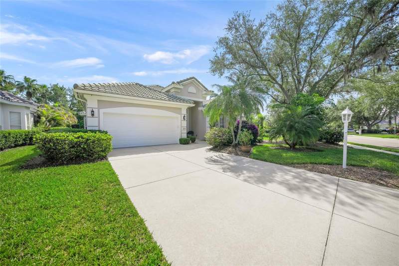 6923 LENNOX PLACE home for sale in University Park Country Club Homes for Sale: Median $900K